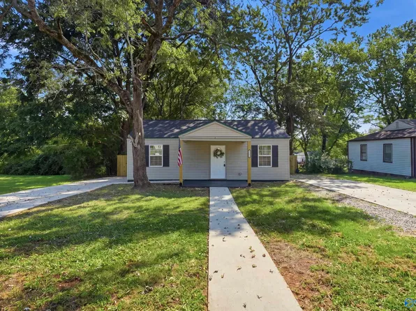 920 Fairway Dr NW, Huntsville, AL 35816