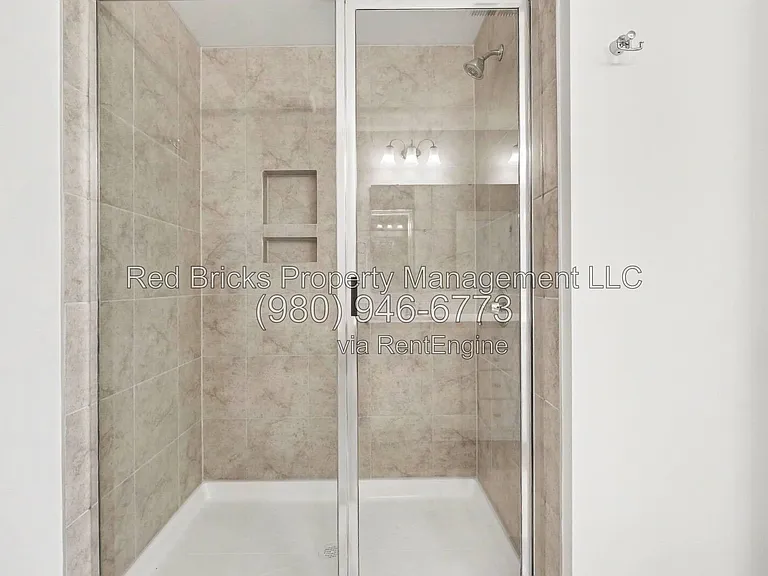 826 Earhart St NW — Photo 21