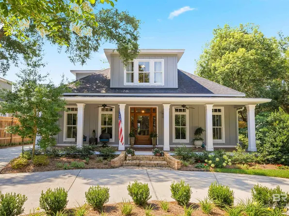 164 Gaston Ave, Fairhope, AL 36532
