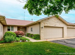 1157 Amber Ridge Dr SW, Byron Center, MI 49315