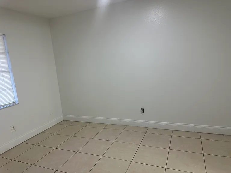 8426 Camden St #8426B — Photo 6