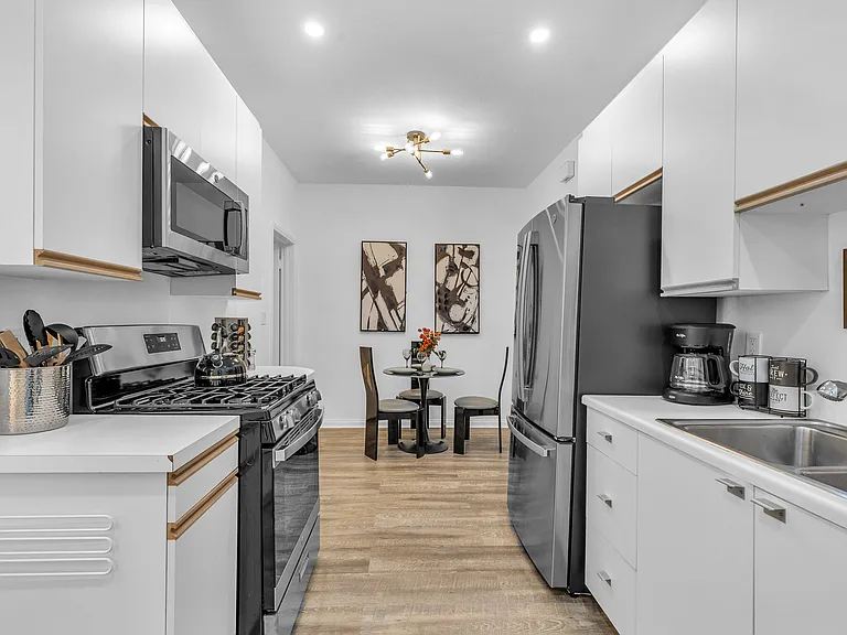 8700 Bonner Dr — Photo 11