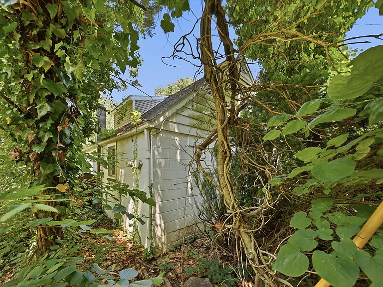 1072 Rocky Springs Rd — Photo 41