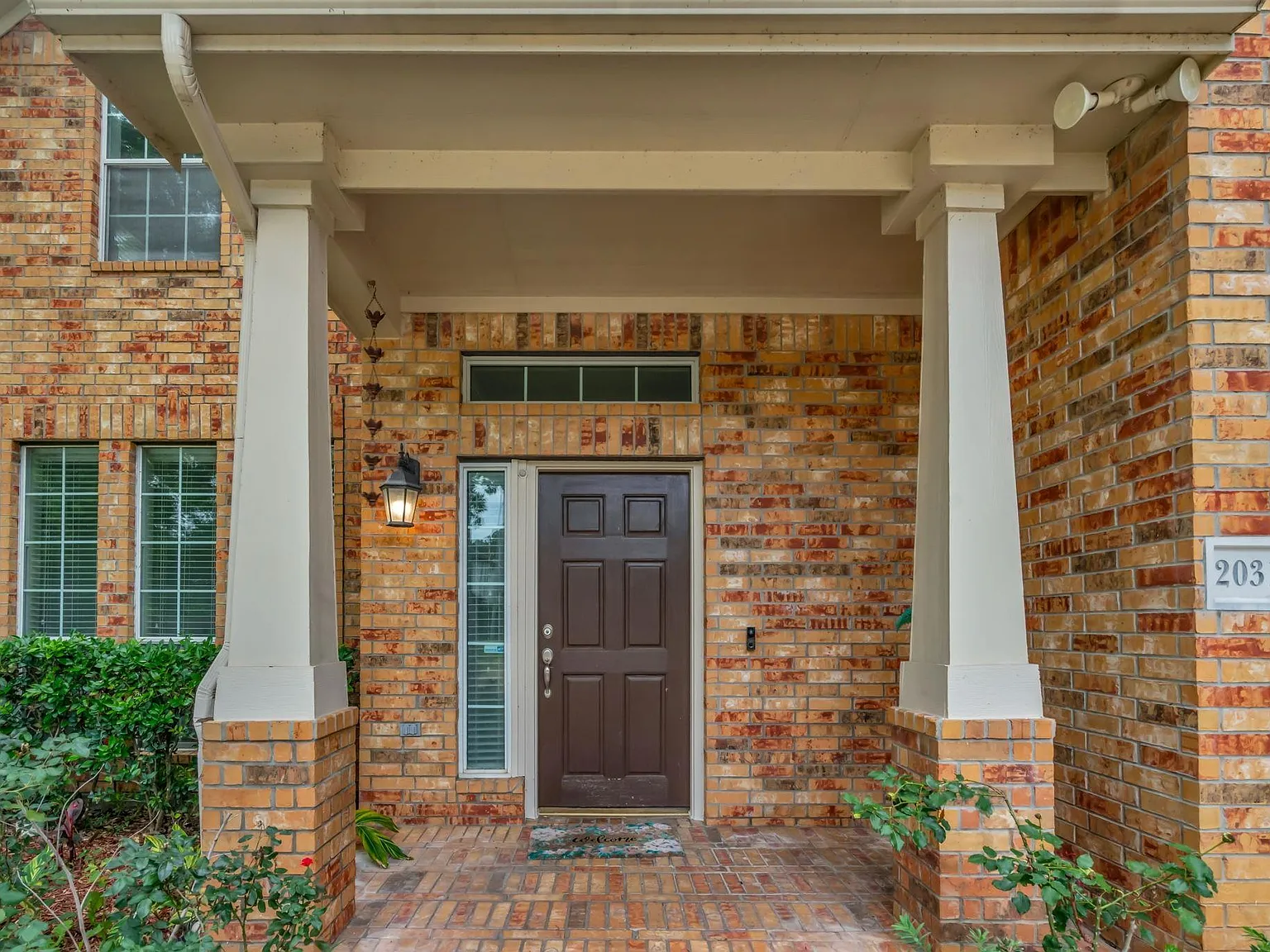 5 bed, 3.5 bath, 3062 sqft, $2,900 — Photo 3