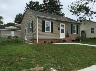 2222 Pacific St, Davenport, IA 52804