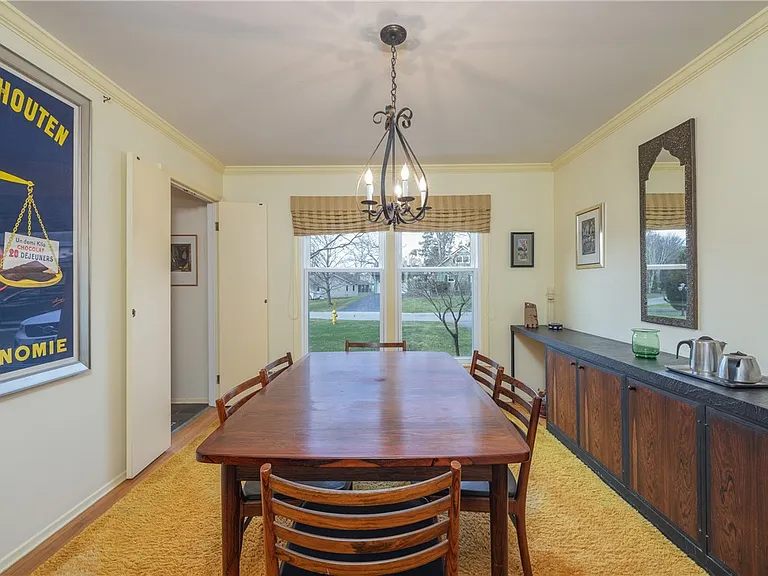 95 Parkwood Ave — Photo 14