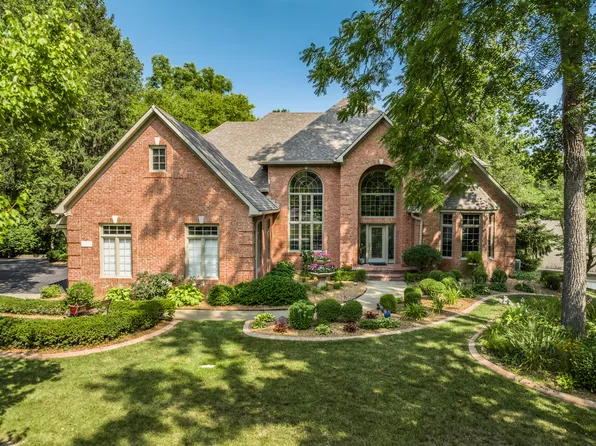 2874 Silverwood Ln, Greenwood, IN 46143