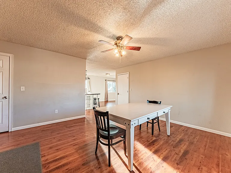 1143 Stanton St — Photo 7