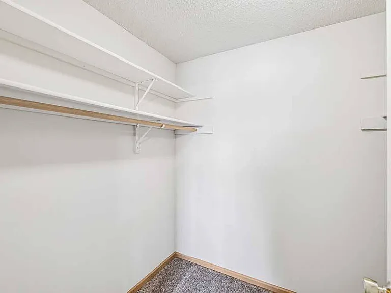 Northbrook Apartments — Photo 81