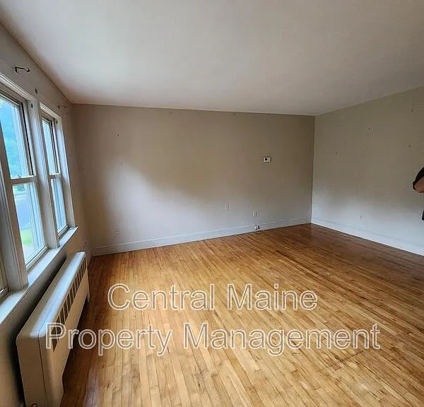 156 Cottage St #2 — Photo 3