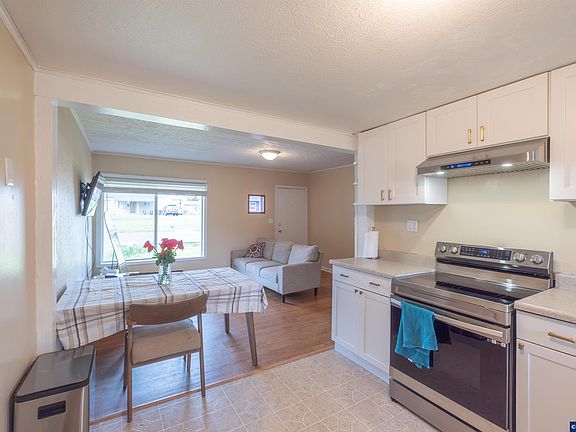 4th image of 1447 Filbert St