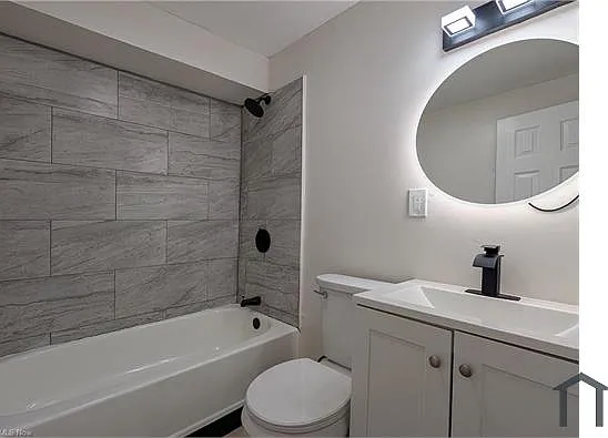 14817 Naples Ave — Photo 16