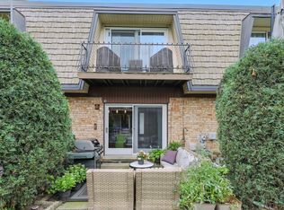 14 Cour Caravelle, Palos Hills, IL 60465