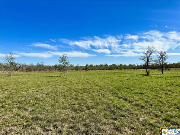 8804 Williamson Rd, Kyle, TX 78640
