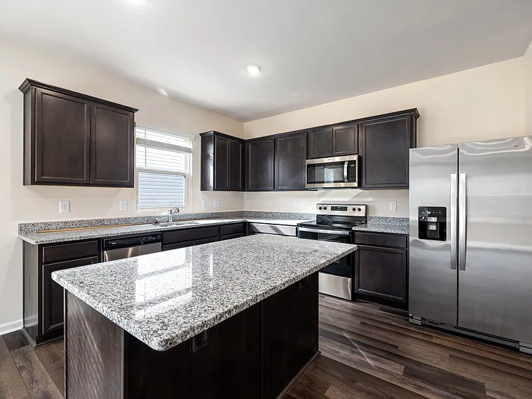 1508 Garden Passage Dr — Photo 2