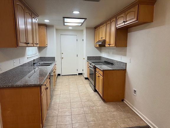 2nd image of 5522 Moorhouse Ct