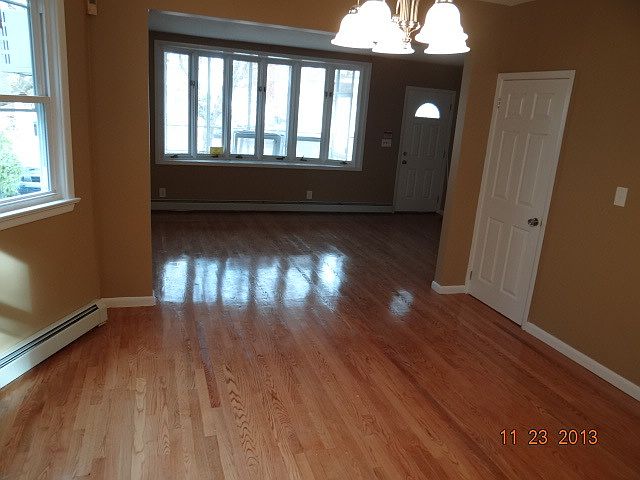 2nd image of 198 W 49th St #1
