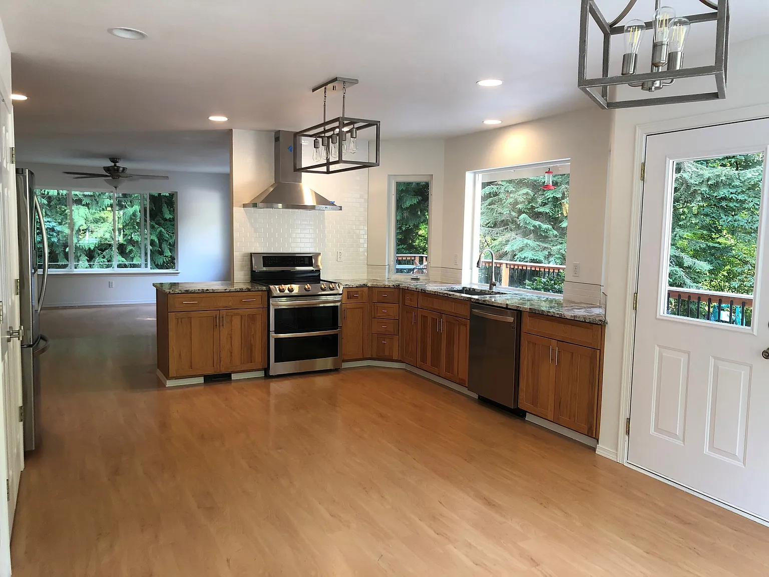 3rd St E, Lake Tapps — Photo 3