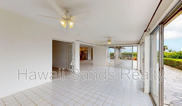 366 Poipu Dr — Photo 4
