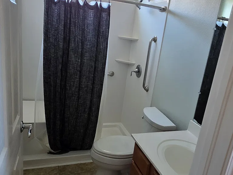 1100 Alegria Rd NW — Photo 22