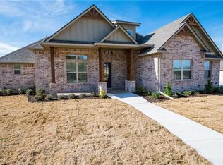 16018 Sorrento Dr, Woodway, TX 76712