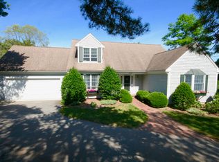 1223 County Rd, Cataumet, MA 02534