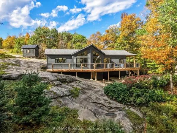 1266 N Shore Rd, Muskoka Lakes, ON P0B 1M0