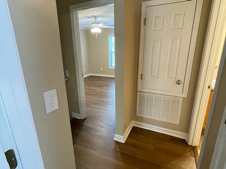 919 Annalue Dr #7 — Photo 23
