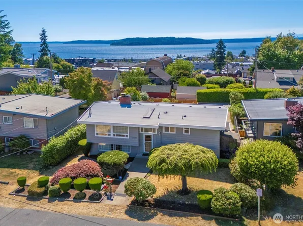22223 10th Avenue S, Des Moines, WA 98198