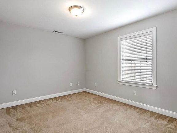 3rd image of 1608 Kemper St