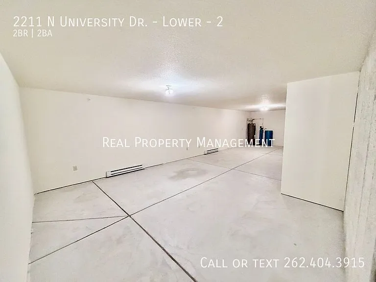 2211 University Dr #2 — Photo 15