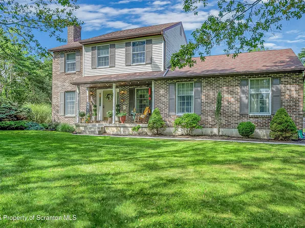 1232 Quiet Hills Ln, Effort, PA 18330