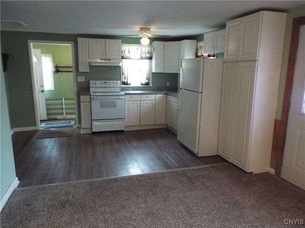 506 Charles St, Chittenango, NY 13037