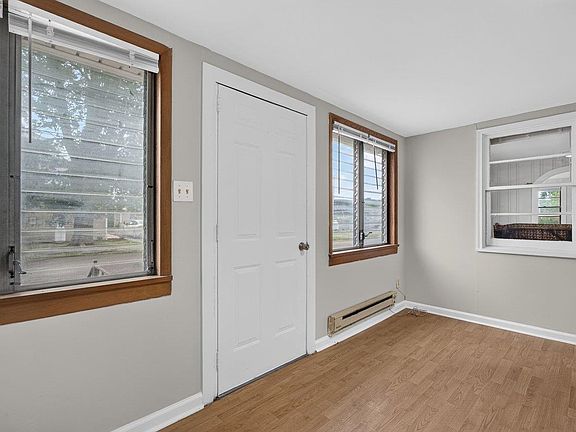 3rd image of 503 Birch Ave