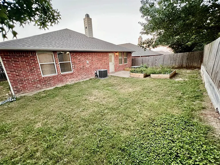12985 Vassar Dr — Photo 5