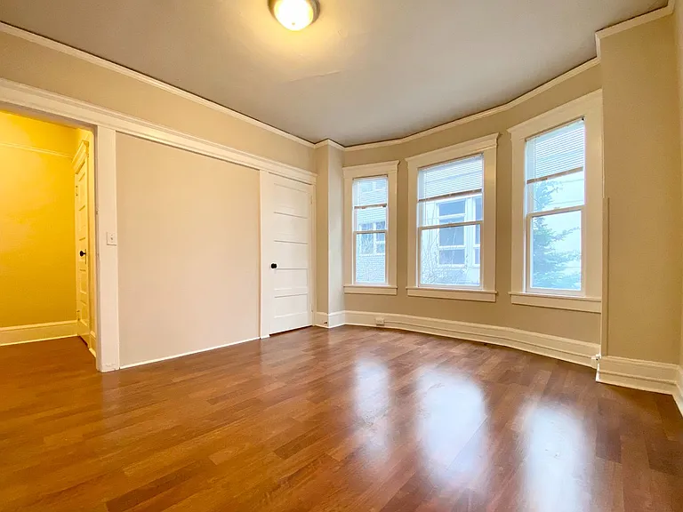 1511 Boylston Ave — Photo 2