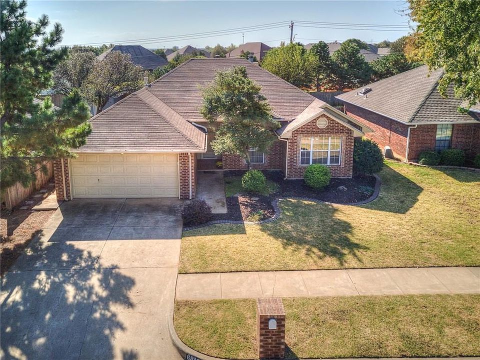 1st image of 6816 NW 130th St