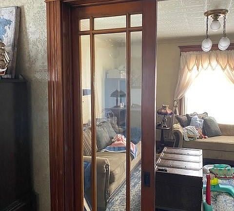 4th image of 25 S Main St