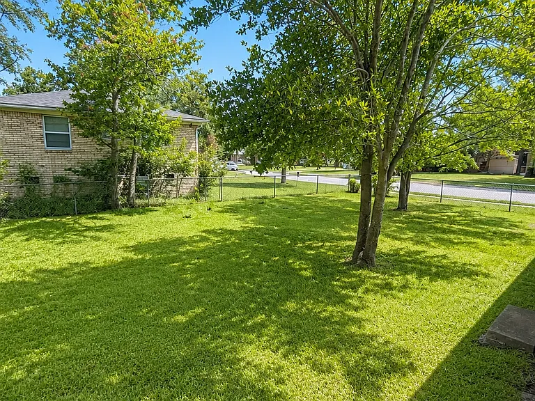 3500 Kelford Dr — Photo 14