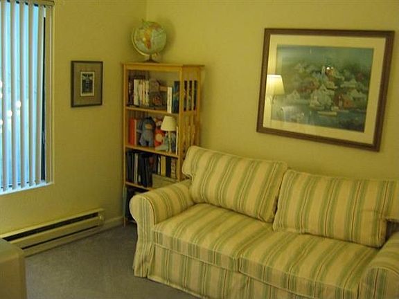 3rd image of 1201 Glen Cove Pkwy APT 105