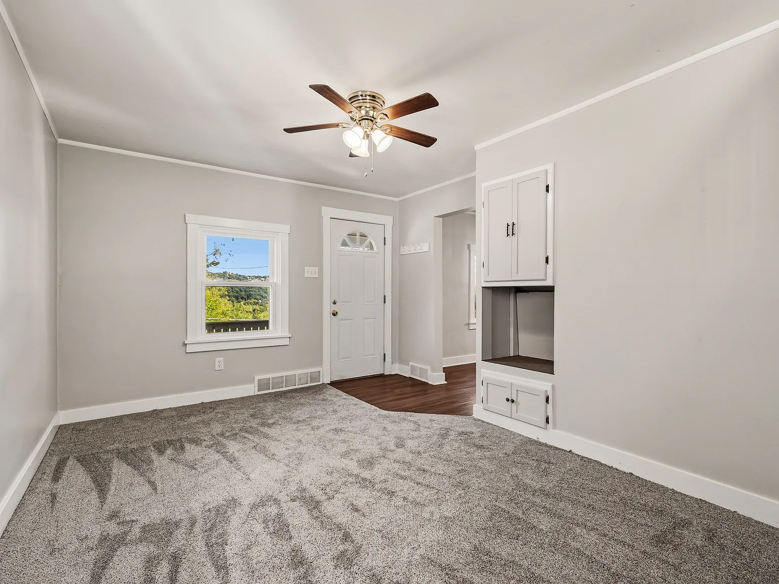 Great remodeled 2 bedroom, Coraopolis — Photo 4