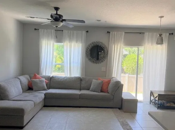 2306 Morning Rose Ct, Sanford, FL 32771