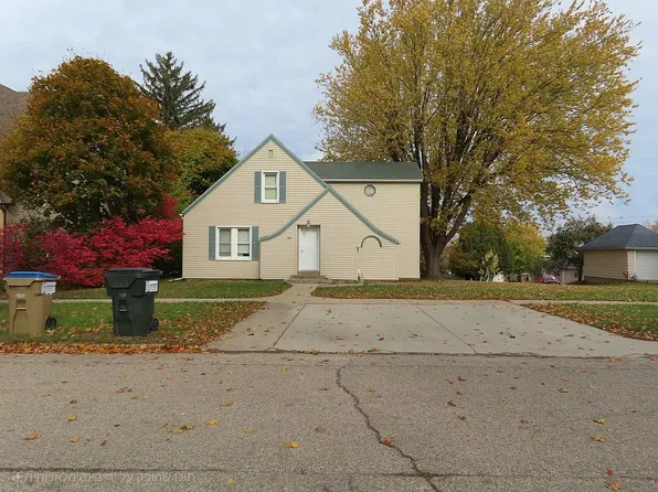 257 E Williams St, Postville, IA 52162