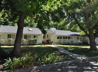 5114 Calenda Dr, Woodland Hills, CA 91367