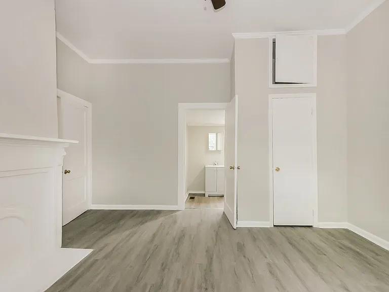 725 Williams St — Photo 12