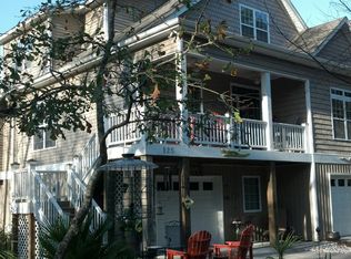 125 Oceangreens Ln, Oak Island, NC 28465