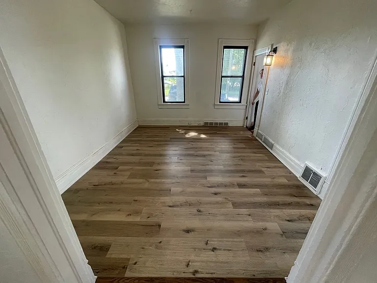 2037 Wiemann Ave — Photo 17