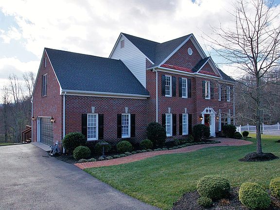 3rd image of 5866 Salisbury Dr SW