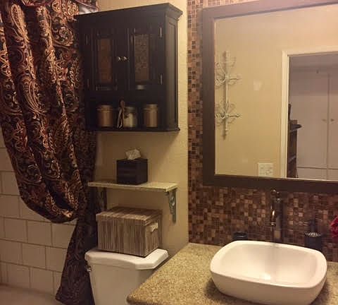 4th image of 310 N Jackson St #3