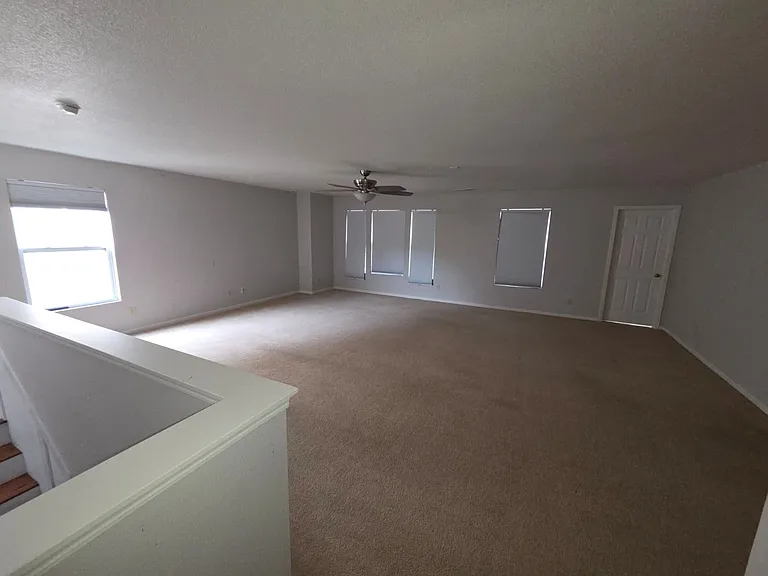 15473 Gallow Ln — Photo 4